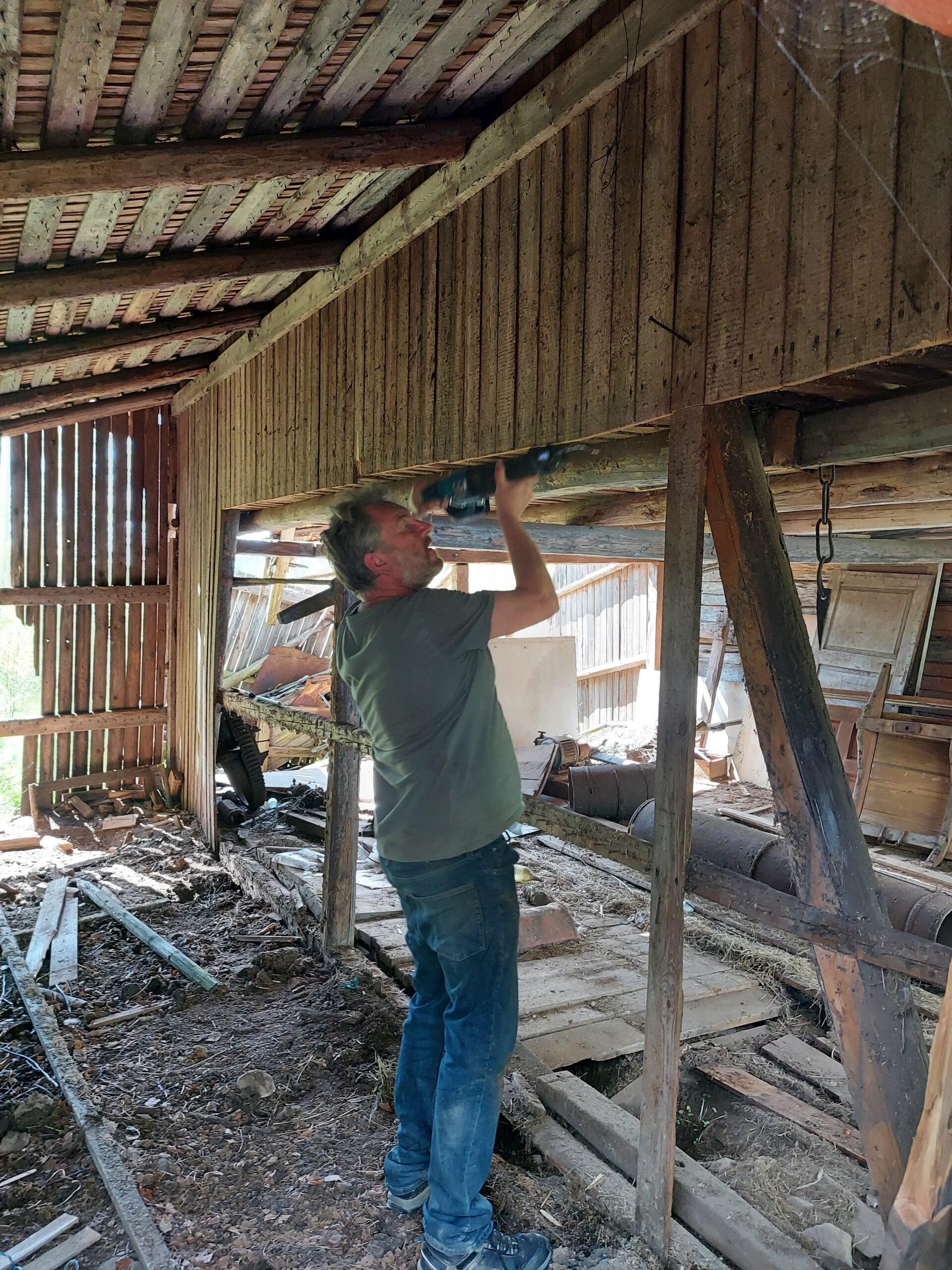 hout uit oude schuur